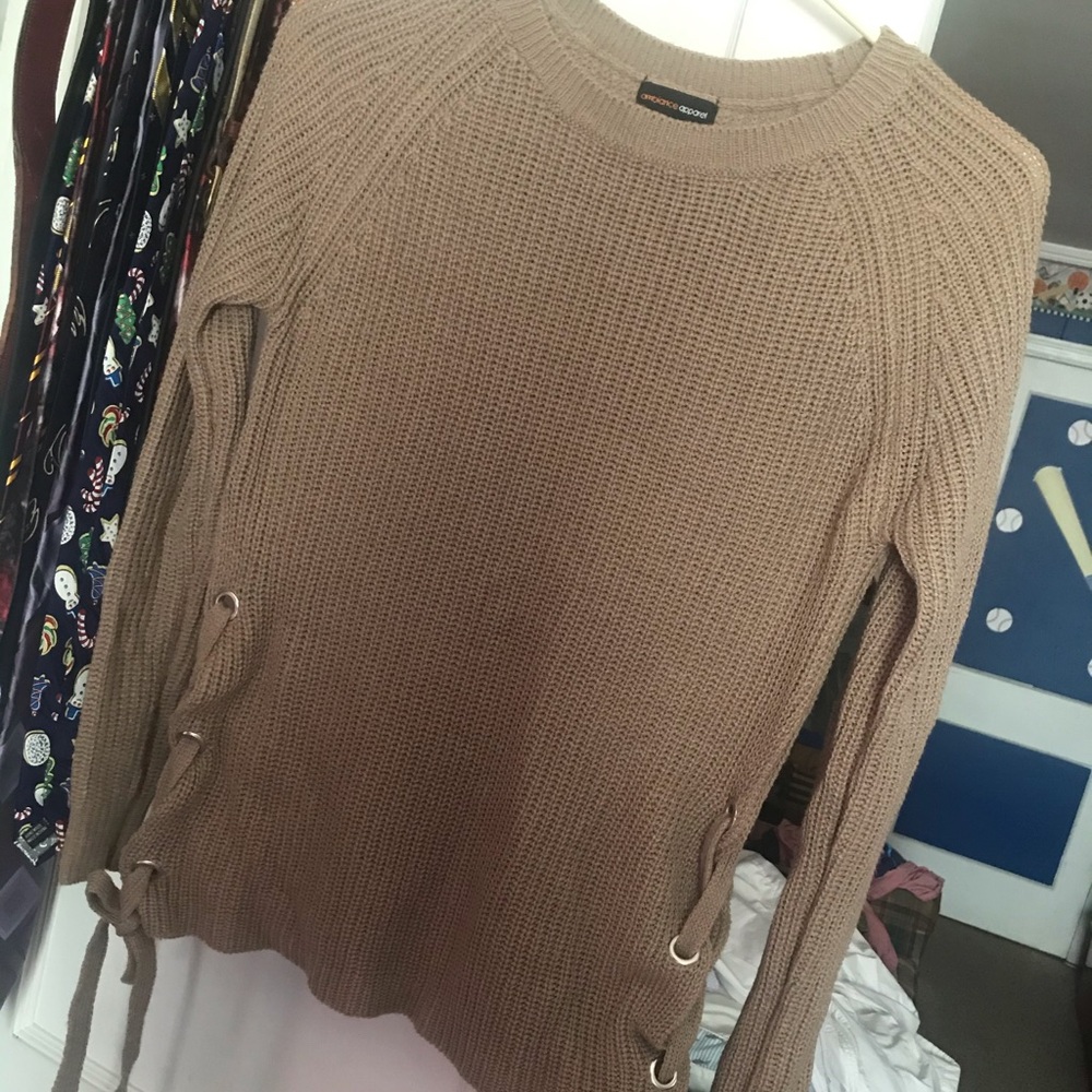 Sweaters - Picture 2 of 3